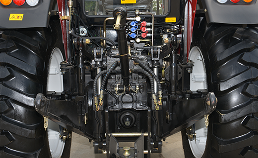 九游会-1404型拖拉机